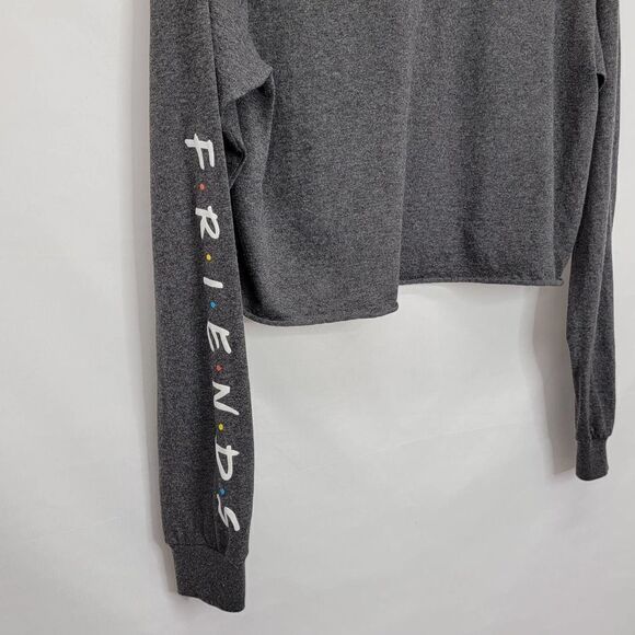 FRIENDS Cropped Boxy Long Sleeve Tee Shirt Size Medium - Picture 6 of 12